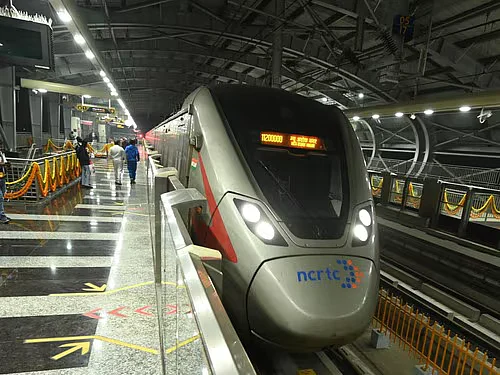 Rapid Train 3317391482509021744553998104 1
