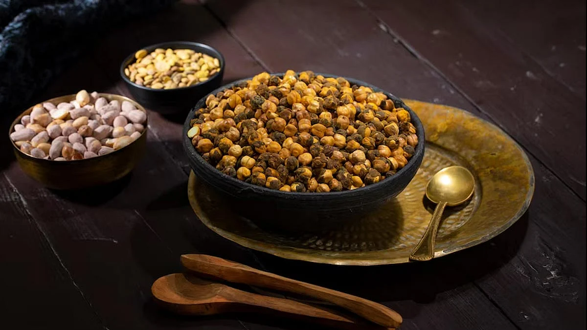 benefits of roasted chana with peanuts jaggery