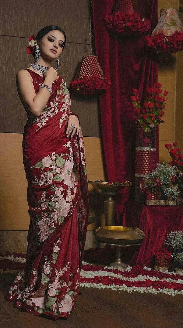Helly Shah8