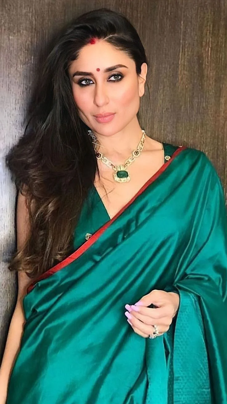 Bollywood actress green saree