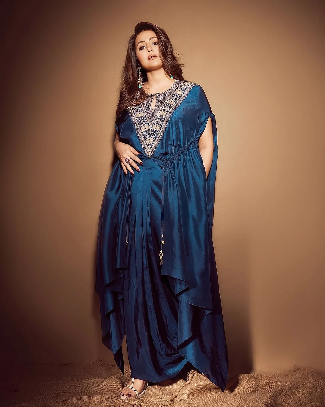 Desi gurl Outfit pinkcitybysarika Jewels azotiique Heels houseofprisca Stylist stylebysaachi