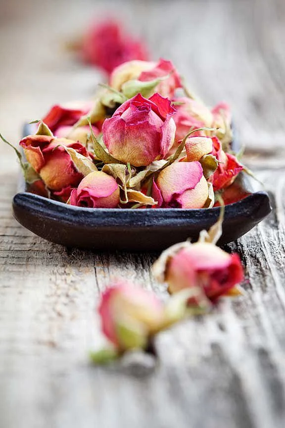 rose petals. 2