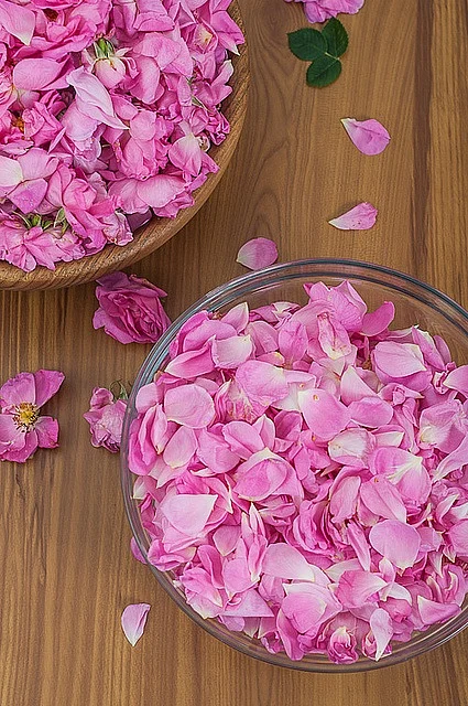 rose petals. 6