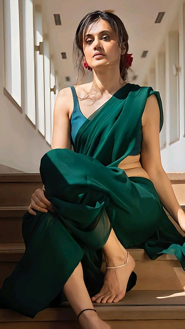 Taapsee Hd Wallpaper