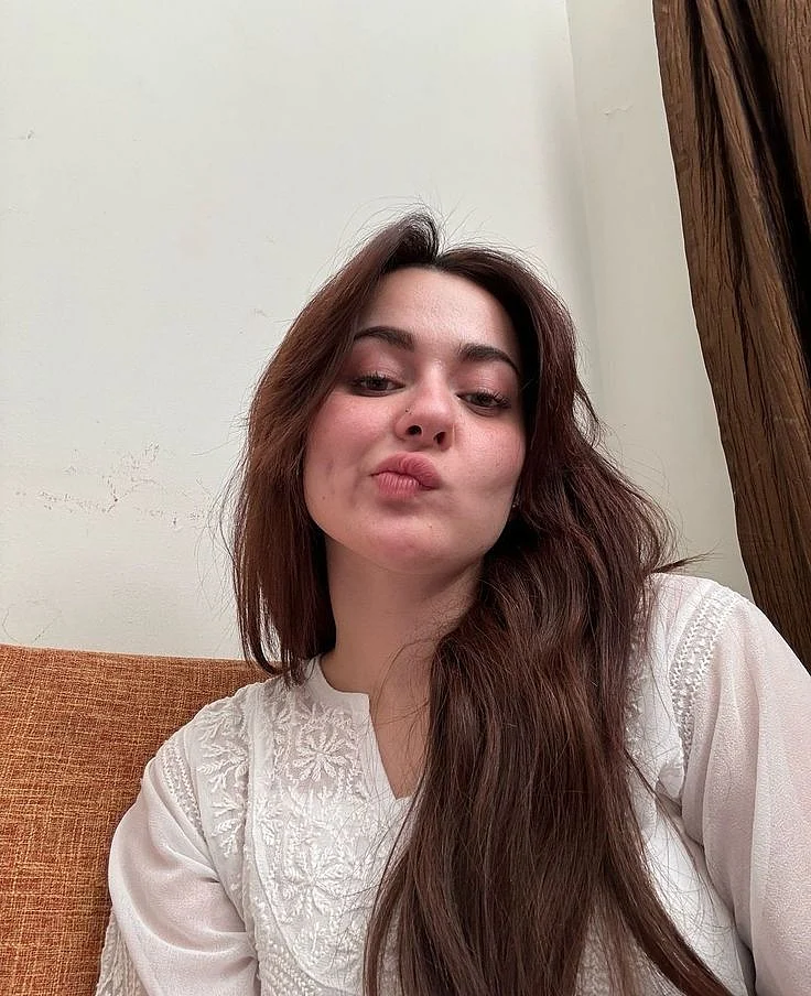 Hania Amir 1