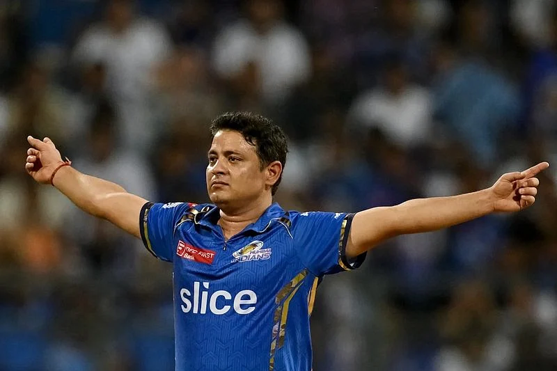 piyush chawla width 800