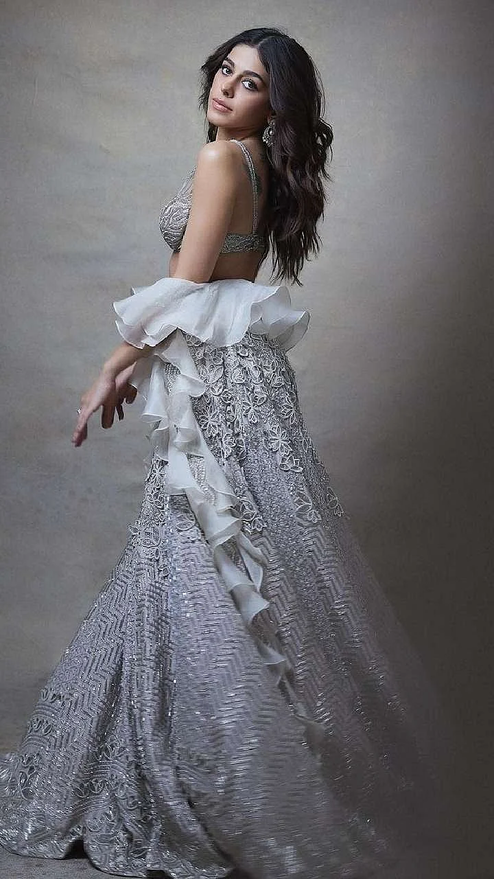 trendy lehengas for bff wedding by alaya f 1700803646
