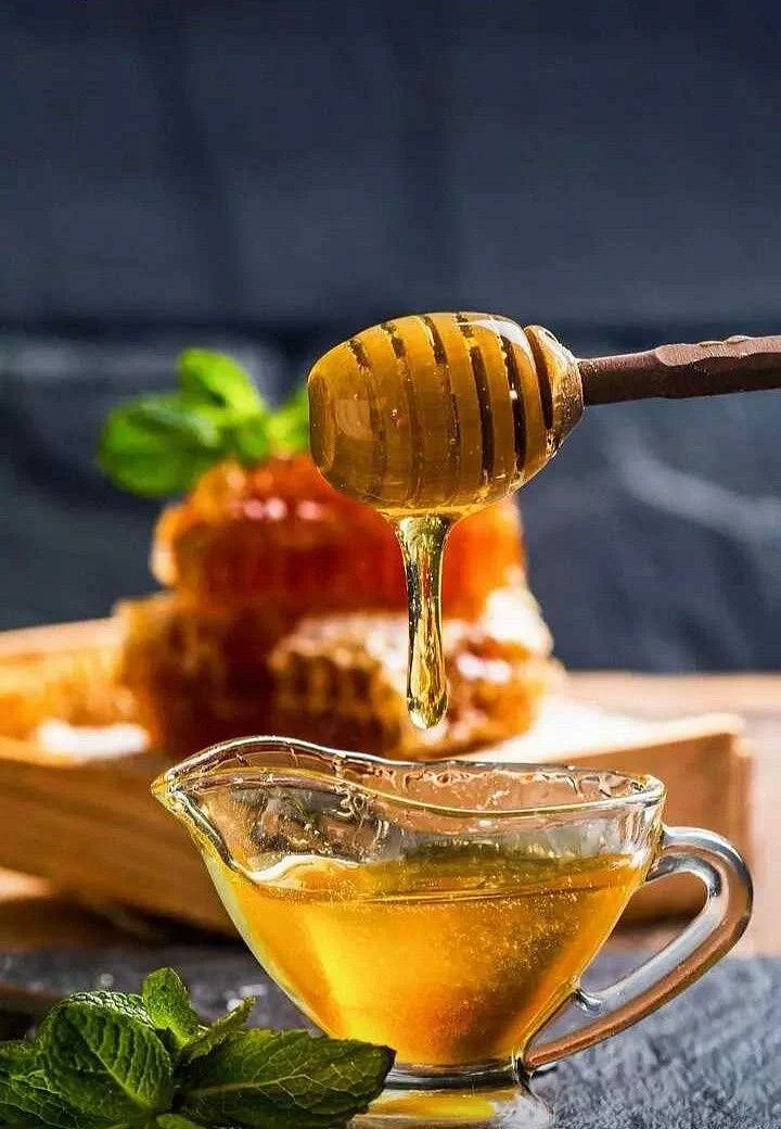Honey and lemon. 2
