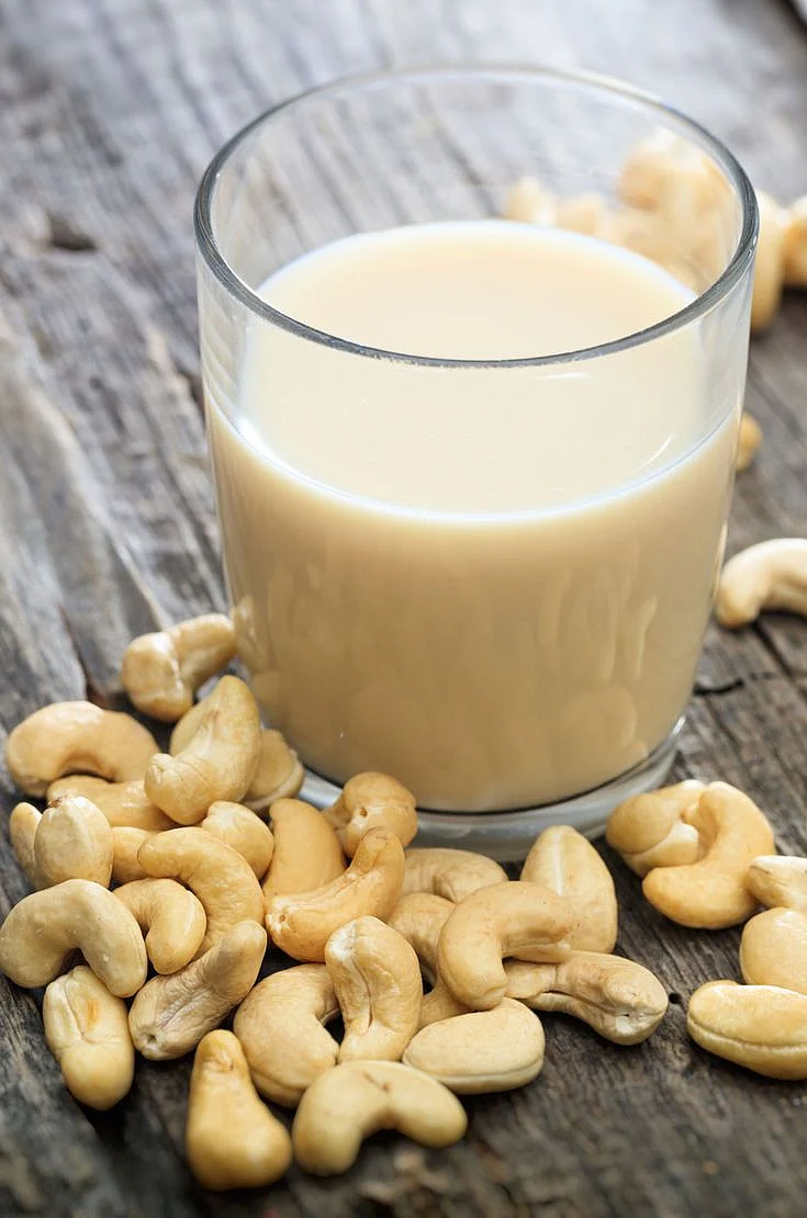 Cashews with milk