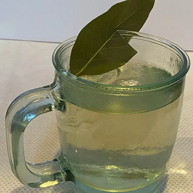 Bay leaf water. 3