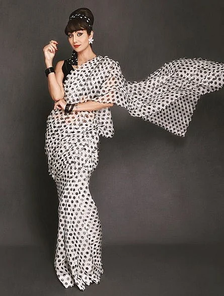 25 Gorgeous Looks of Shilpa Shetty in Saree Latest Pics