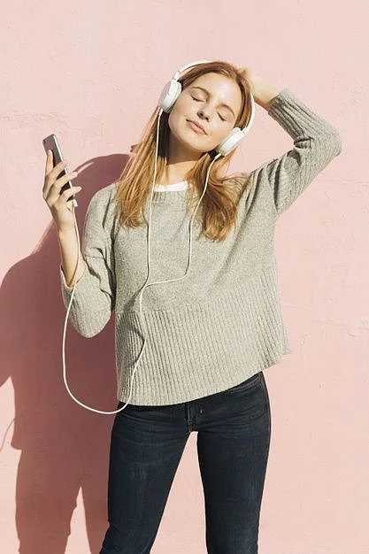 Listening Music 6y6