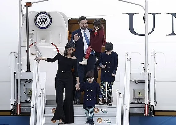 JD Vance and Family 3