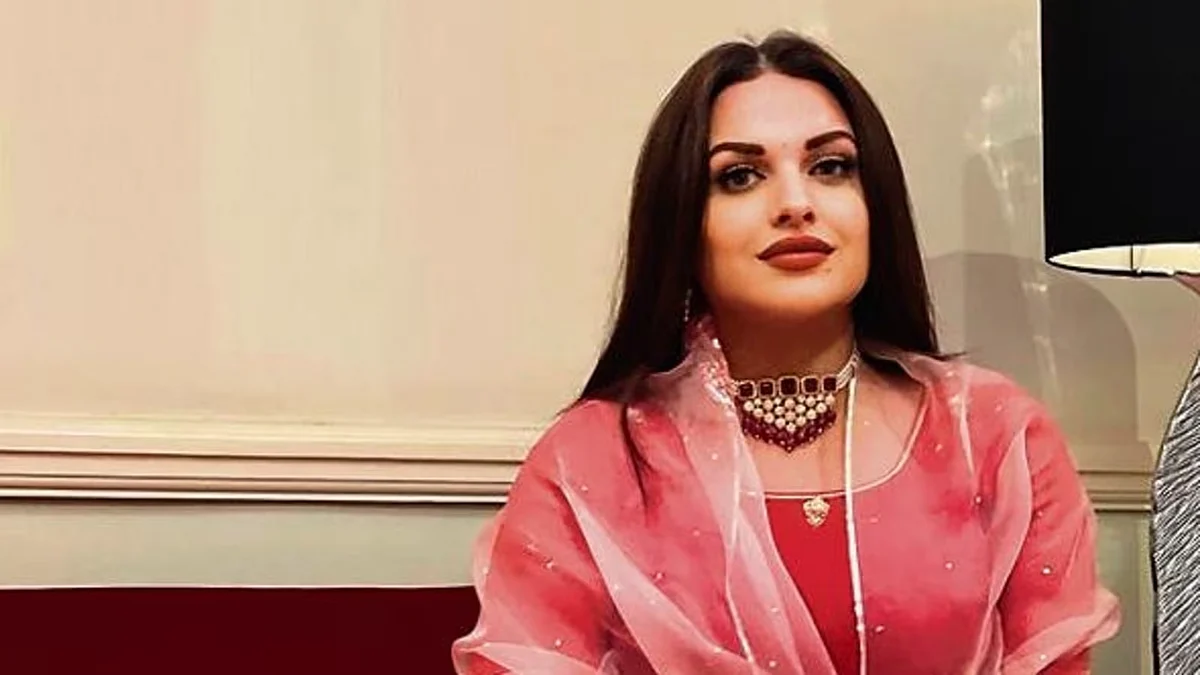 himanshi khurana