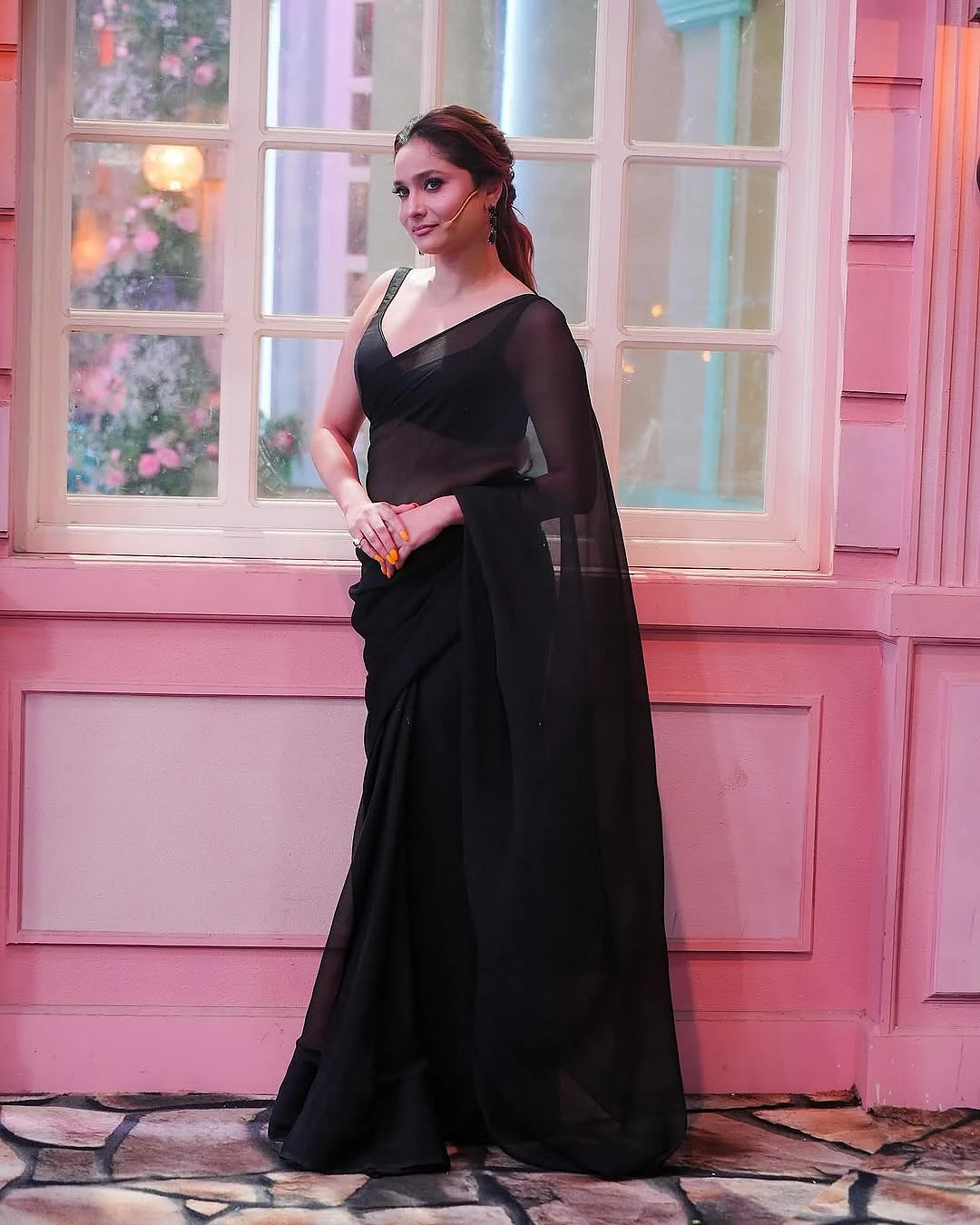 looking stunning in Black AnkitaLokhande AnkitaLokhandeStyle AnkitaLokhandeBeauty AnkitaLokhan
