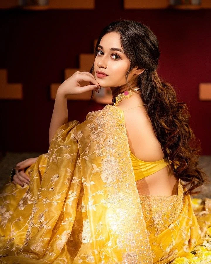 Jannat Zubair 3