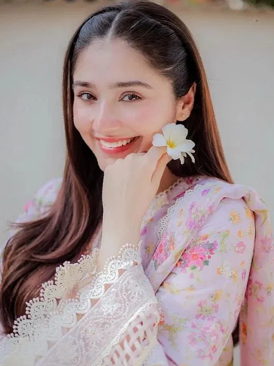 durefishan saleem 2