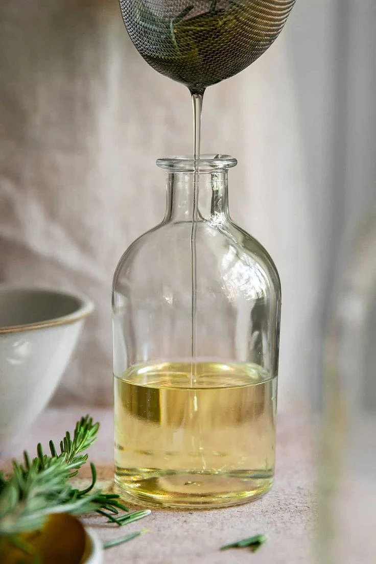 Rosemary Oil. 5