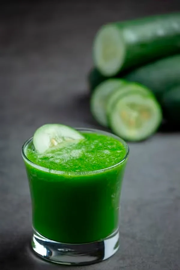 cucumber juice freepik 9