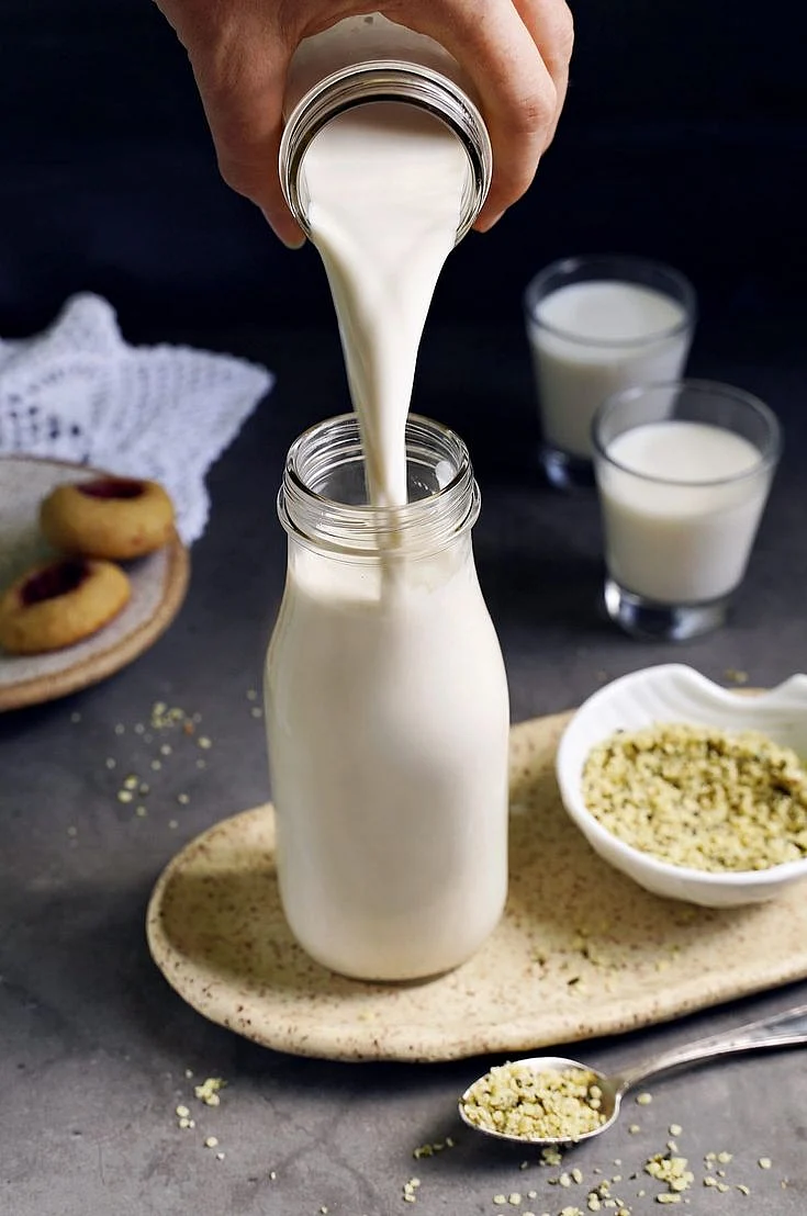 pistachios to milk. 1
