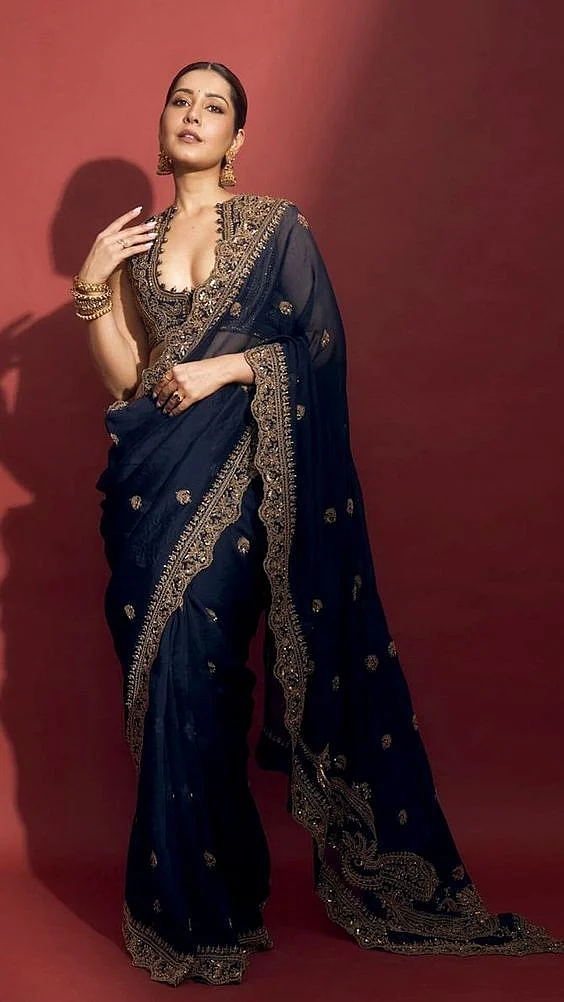 Raashi Khanna s Deep Navy Blue Saree Look for the Filmfare Night