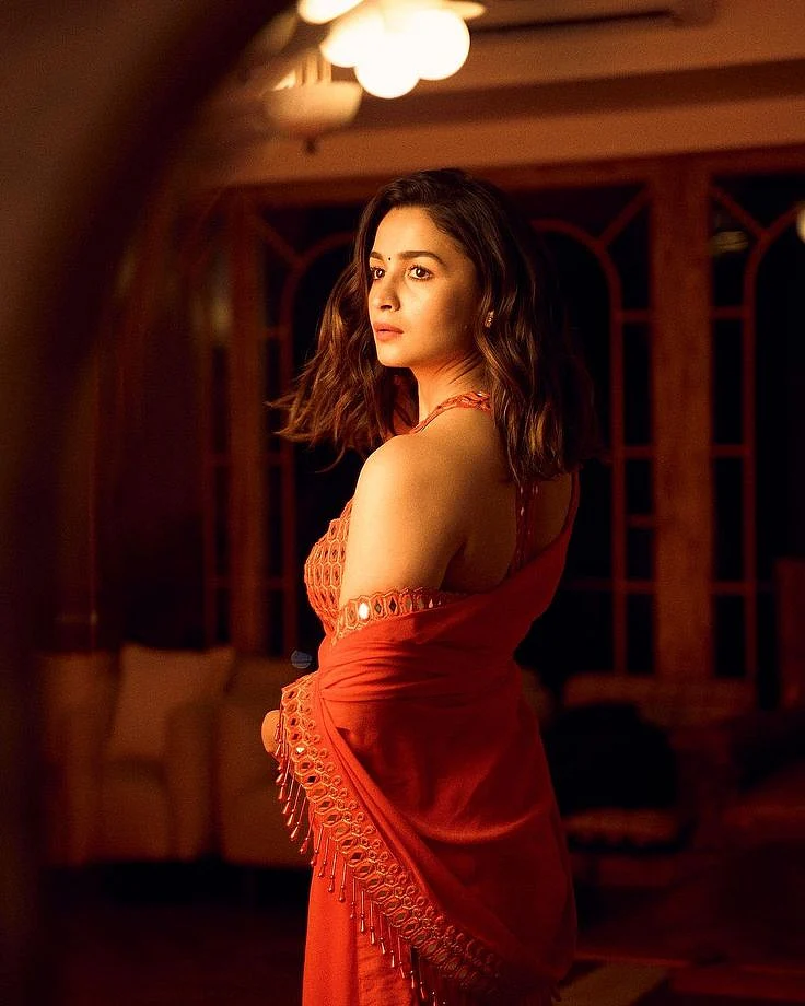 Alia Bhatt aliaabhatt Instagram photos and videos