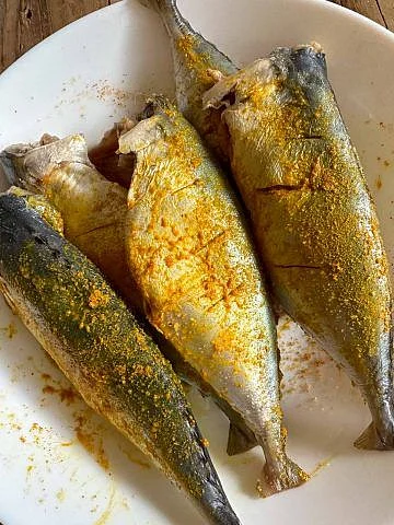 Eating fish. 3