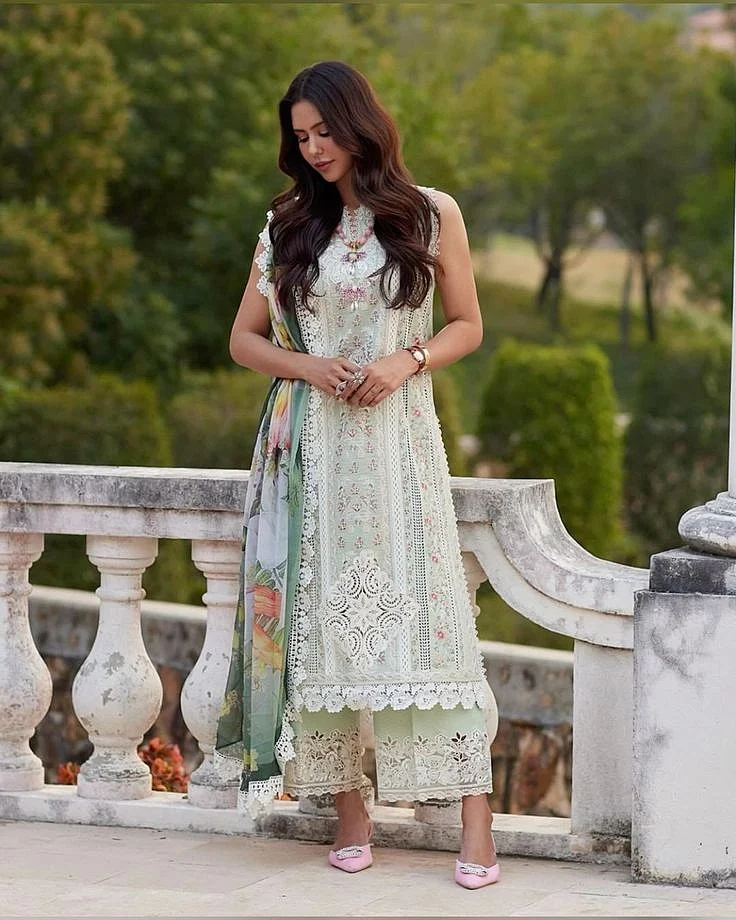 sonam bajwa
