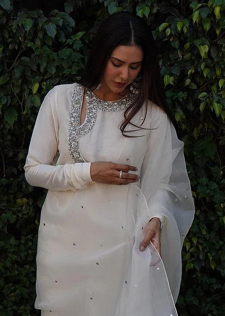 Angrakha in Ivory by Hussain Rehar LFA6878 Laam pk