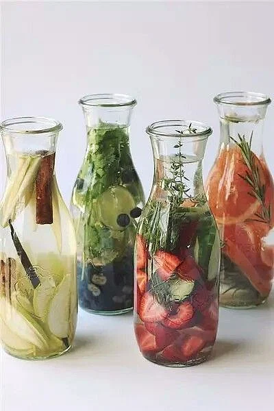 Detox water. 7