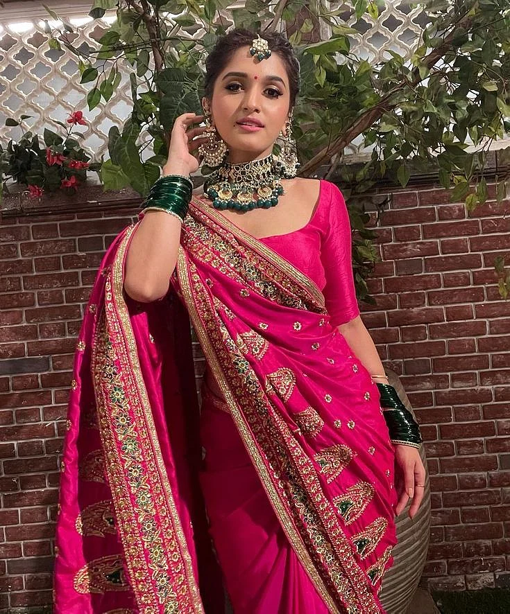 Nidhi Shah 4
