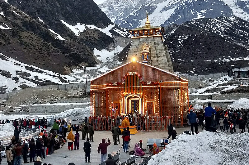 डोली यात्रा के दौरान पड़ाव