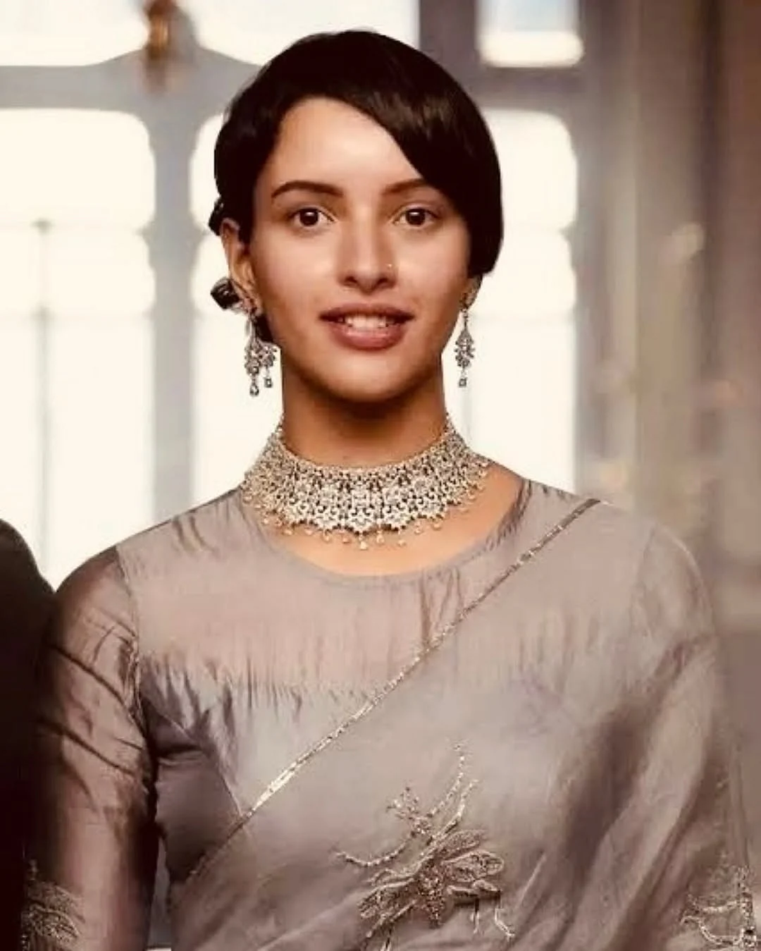 Elegant Blouse Styles for Organza Sarees Discover the perfect blend of sophistication and charm