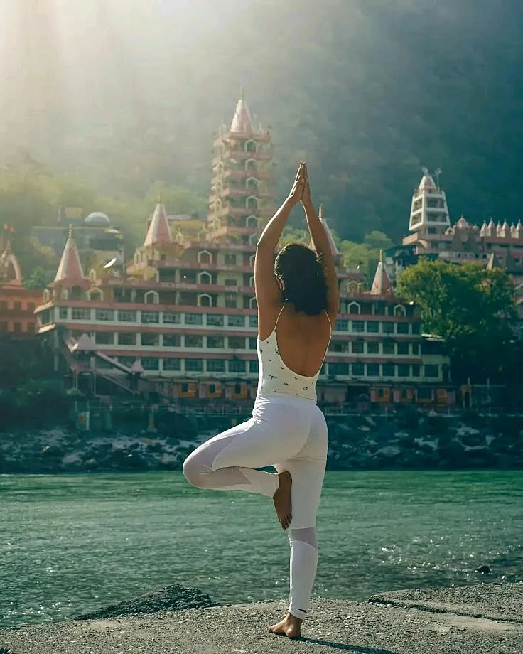 surya namaskar.6