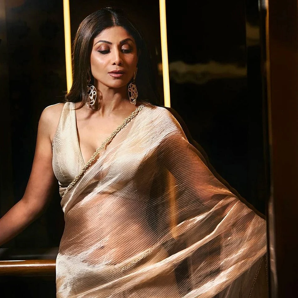 Saree Love Follow shilpashettyhub shilpashettyhub Follow shilpashettyhub shilpashettyhub wesu