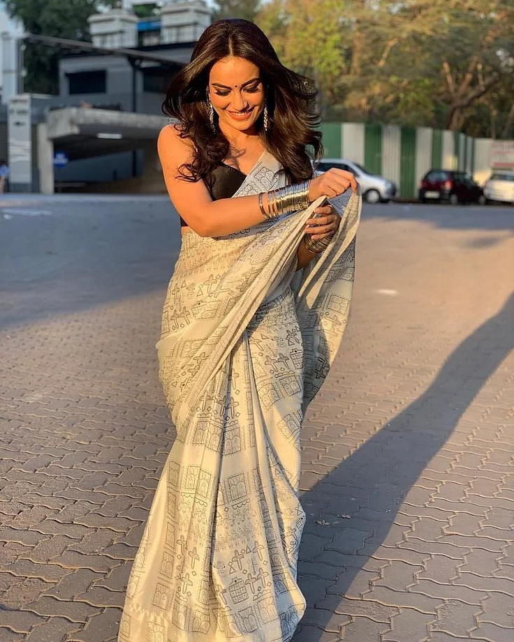 Surbhi Jyoti 6