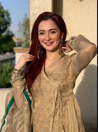 hania amir teases fahad mustafa with her new tik tok video 1588934215 4295