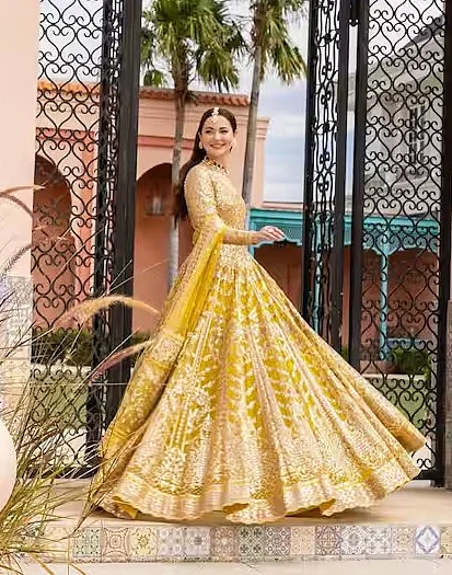 Hania Amir 2