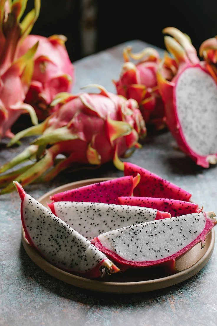 Dragon Fruits. 4