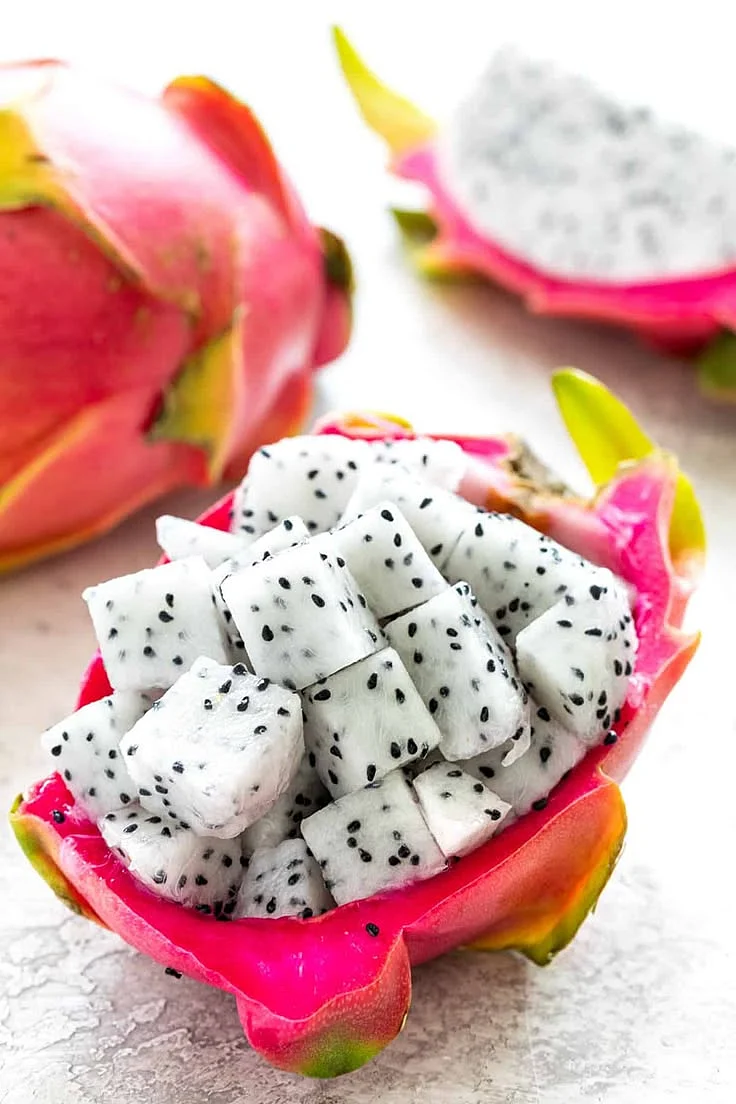 Dragon Fruits. 2