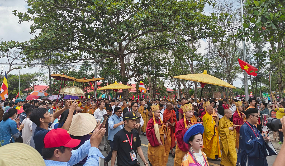 आध्यात्मिक एकता का वैश्विक संदेश