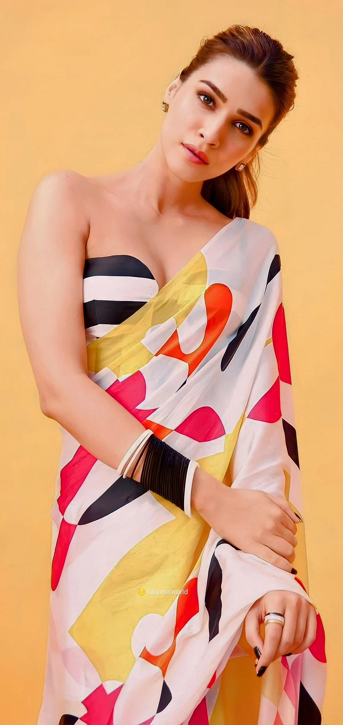 kriti senon 1
