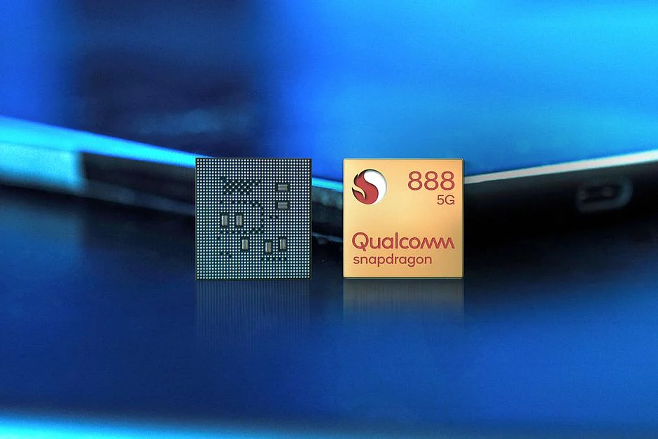 snapdragon 888 front chip in studio