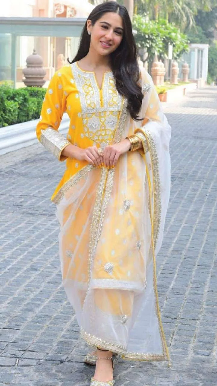 6 Comfy Suit Sets By Sara Ali Khan For Monsoon Office Look