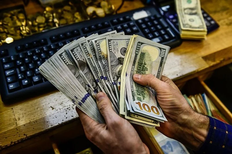 dollar 1523627943