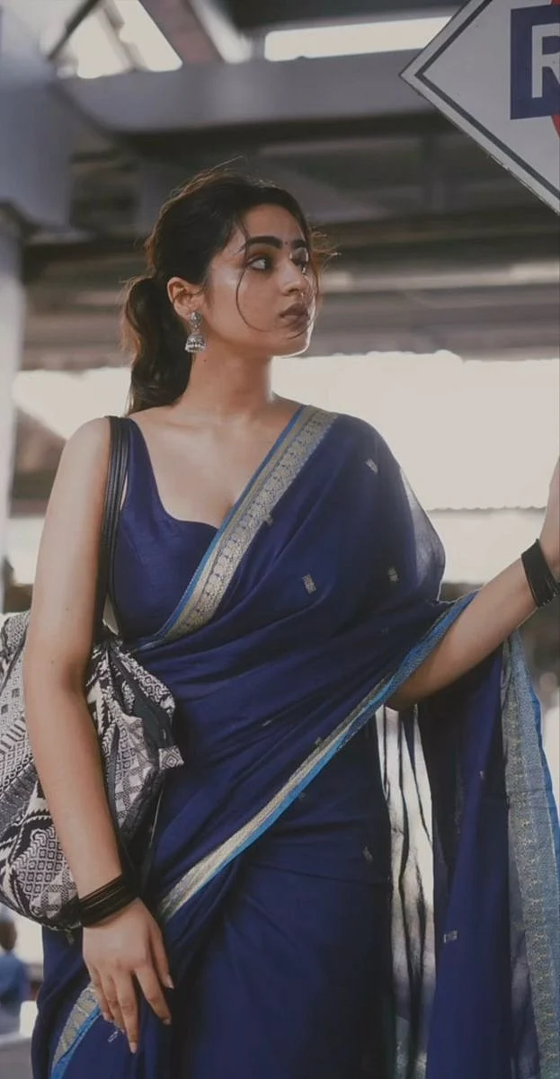 Blue sareee