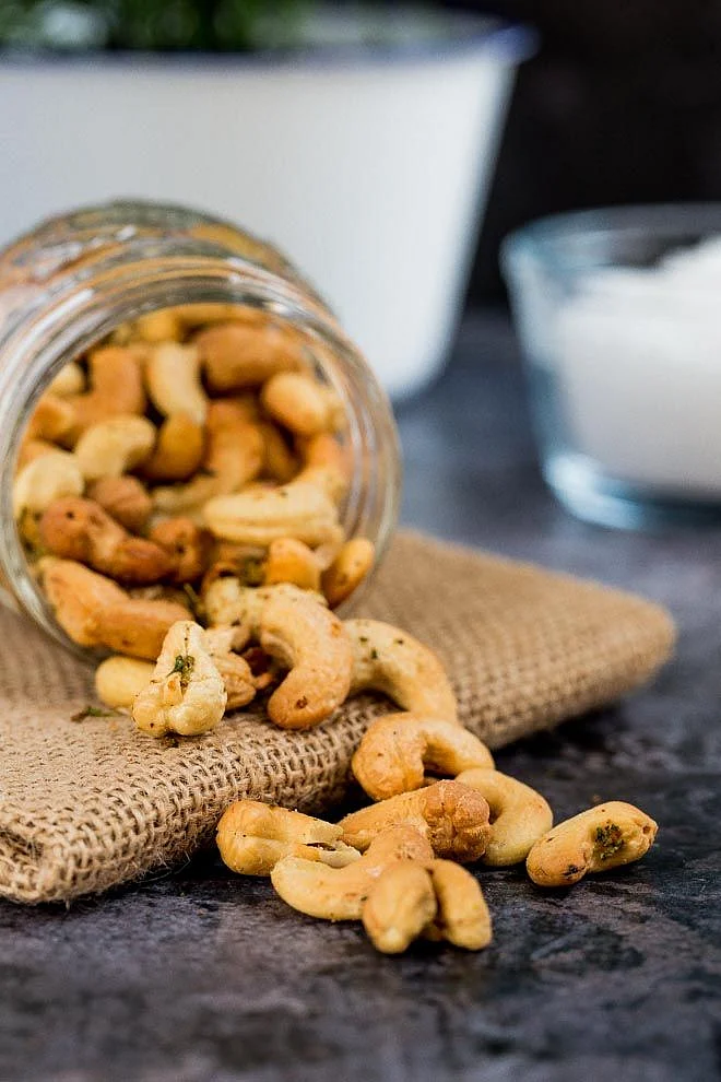 Roasted cashews. 4