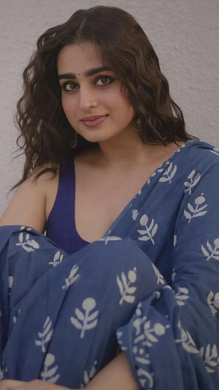 5 Vibrant Saree Ideas By Ayesha Khan For Spring Season