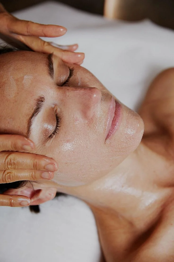 Facial 8