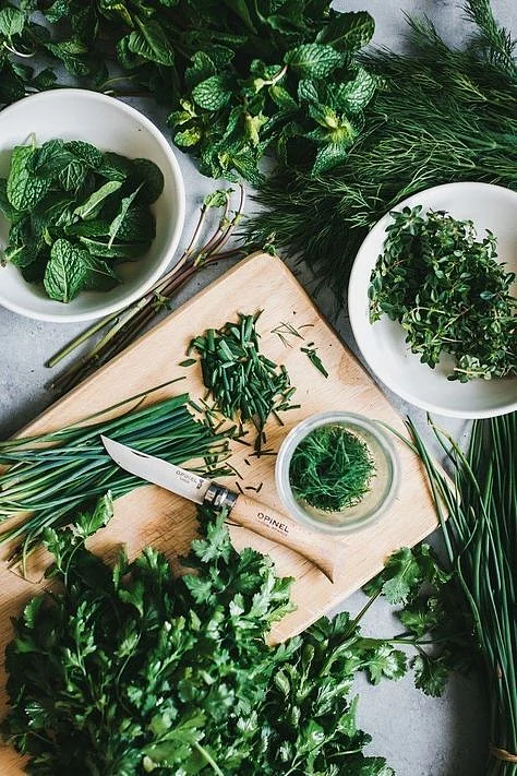 Leafy vegetables. 2